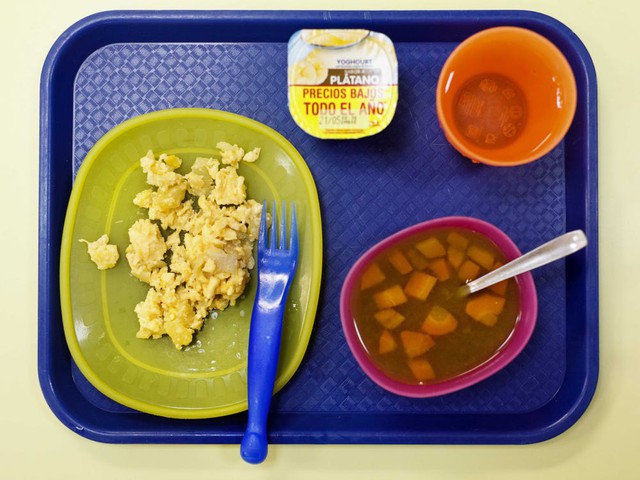Bữa trưa đặc trưng trong căn tin các trường học khắp thế giới trông như thế nào?  - Ảnh 6.