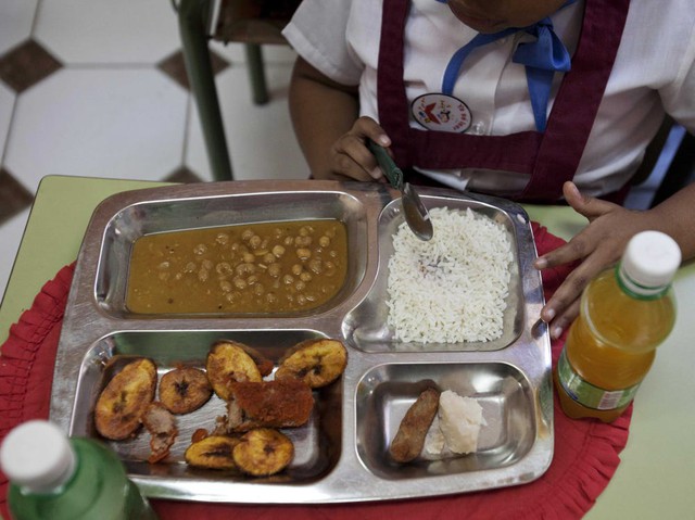 Bữa trưa đặc trưng trong căn tin các trường học khắp thế giới trông như thế nào?  - Ảnh 11.