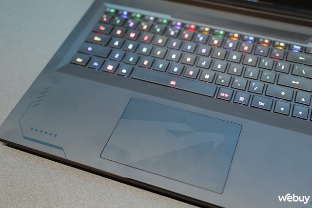 Trên tay bộ 4 laptop Gigabyte AORUS: Đa dạng về kích thước và công nghệ - Ảnh 29.