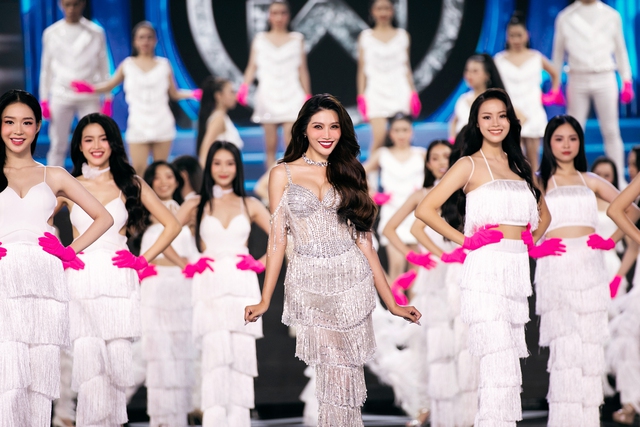 Toàn cảnh chung khảo Miss World Vietnam 2023 - Ảnh 1.
