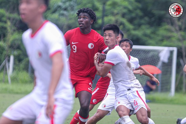 Đại thắng 7-0 trước ngày đấu Việt Nam, tuyển Hong Kong (Trung Quốc) nửa mừng nửa lo vì cầu thủ gốc châu Phi - Ảnh 1.