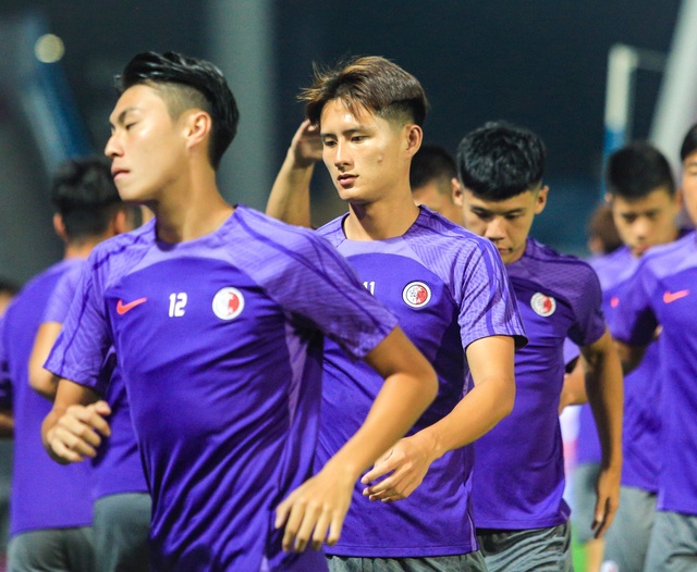 Dàn sao nhập tịch của ĐT Hồng Kông (Trung Quốc) làm quen sân chuẩn bị đấu ĐT Việt Nam  - Ảnh 6.