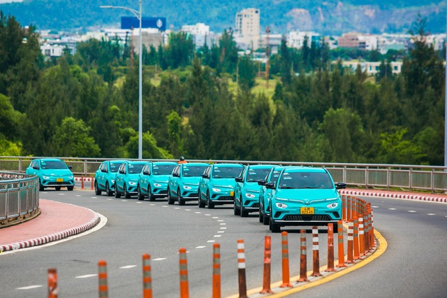 Taxi xanh SM khai trương dịch vụ tại Đà Nẵng - Ảnh 4.