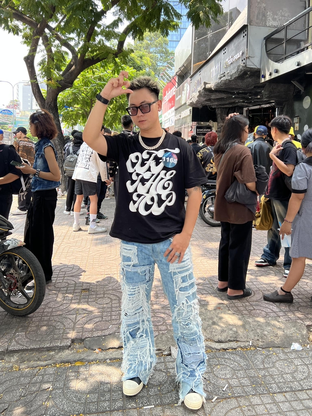 Rapper khiến dàn HLV khóc với sáng tác về cha: &quot;quái vật rap&quot; ngồi ghế giám khảo ngang hàng Binz, Rhymastic! - Ảnh 4.