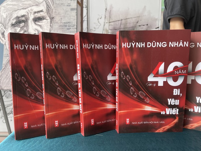 Hành trình 40 năm đi, yêu và viết của nhà Báo Huỳnh Dũng Nhân - Ảnh 2.