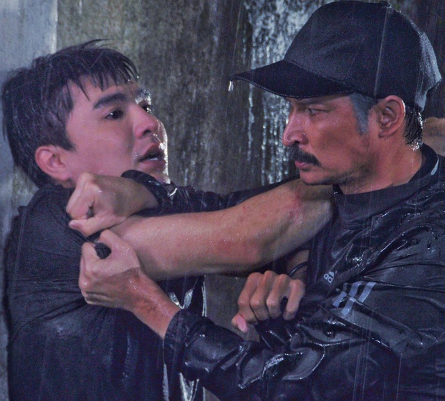 Huy Khánh có hành động đẹp khi thấy đàn em bị thương trên phim trường - Ảnh 3.