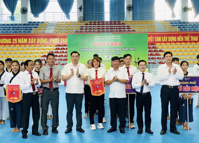 Sôi động giải vô địch Taekwondo tỉnh Bình Dương năm 2023 - Ảnh 1.