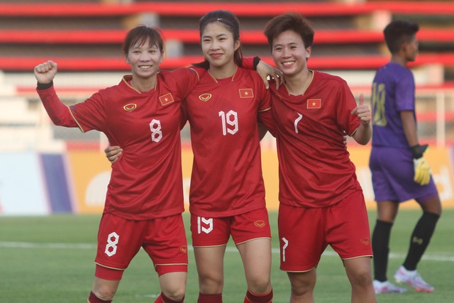 Sút tung lưới tuyển Đức, chân sút Việt Nam được đưa vào danh sách chuyển nhượng của đội bóng châu Âu - Ảnh 1.