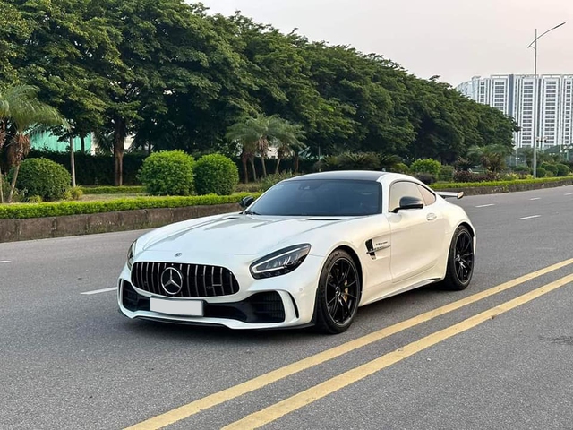 Bán Mercedes-AMG GT R chỉ sau 1.400 km lăn bánh, người bán chia sẻ: ‘Tiết kiệm gần 3 tỷ đồng’ - Ảnh 5.