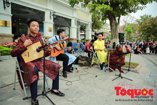 Nỗ lực giữ gìn hồn cốt dân tộc qua nhạc cụ truyền thống Việt Nam - Ảnh 3.