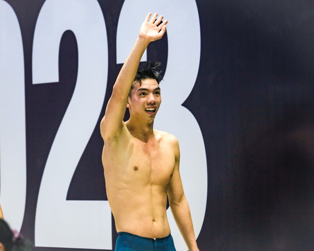 Giành 3 HCV tại SEA Games 32, kình ngư Huy Hoàng vẫn vắng mặt ở giải bơi vô địch thế giới - Ảnh 1.
