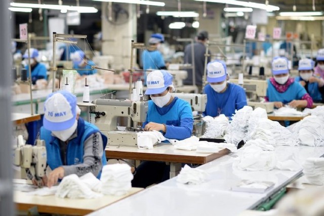 Báo quốc tế đánh giá cao quá trình sản xuất xanh của ngành dệt may Việt Nam - Ảnh 1.