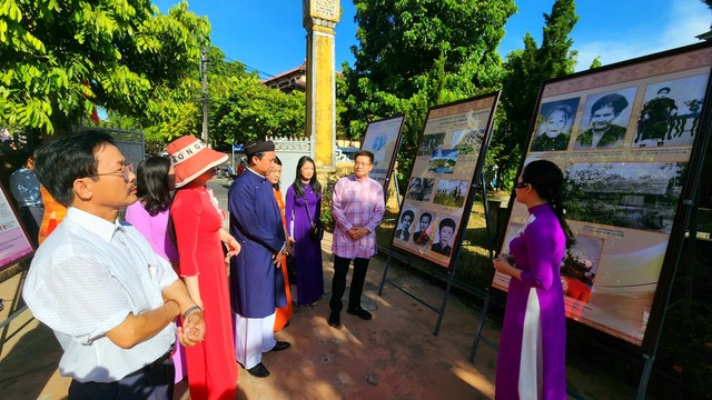 Khai mạc triển lãm về tình bạn giữa chí sĩ Phan Bội Châu và bác sĩ Asaba Sakitaro - Ảnh 2.