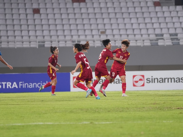 Kiên cường trước Thái Lan, tuyển trẻ Việt Nam ngẩng cao đầu rời Chung kết giải Đông Nam Á - Ảnh 2.
