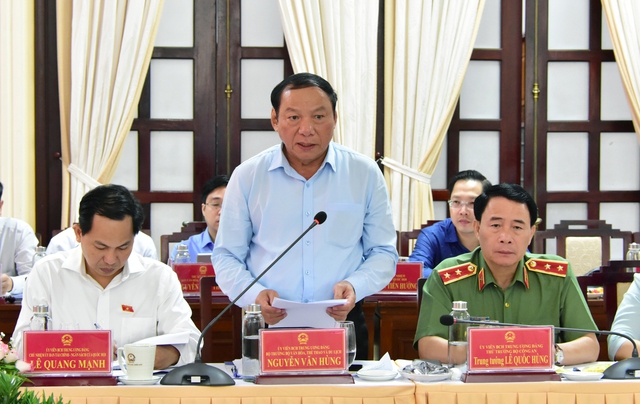 Chủ tịch Quốc hội Vương Đình Huệ làm việc với Ban Thường vụ Tỉnh ủy Thừa Thiên Huế - Ảnh 2.