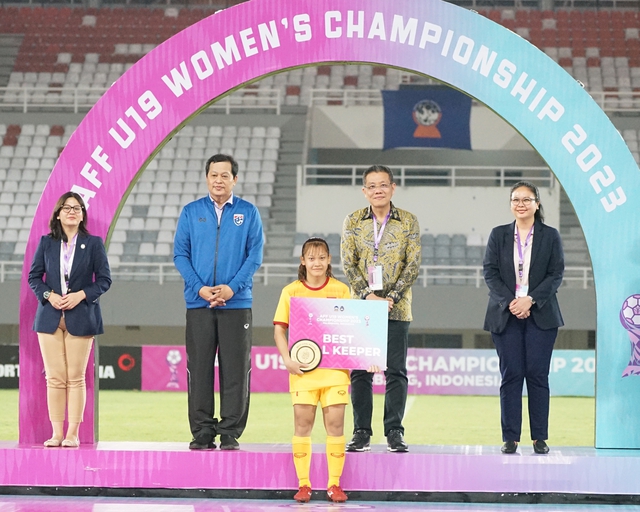 Dù về nhì tại U19 Đông Nam Á nhưng U19 nữ Việt Nam vẫn xuất sắc giành 2 danh hiệu cá nhân - Ảnh 1.