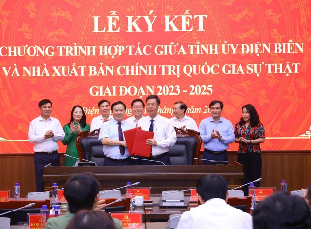Ký kết hợp tác giữa Nhà xuất bản Chính trị quốc gia Sự thật và tỉnh Điện Biên - Ảnh 3.