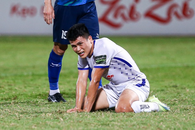 Văn Quyết tươi cười trong ngày cuối chịu án phạt, sẵn sàng trở lại thi đấu cho Hà Nội FC  - Ảnh 8.