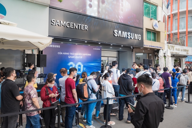 Cửa Hàng Trải Nghiệm Samsung SamCenter thứ 30 ghi điểm &quot;cực mạnh&quot; với hành trình mang trải nghiệm Samsung quốc tế đến Việt Nam - Ảnh 3.
