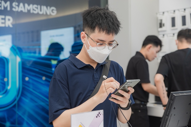 Cửa Hàng Trải Nghiệm Samsung SamCenter thứ 30 ghi điểm &quot;cực mạnh&quot; với hành trình mang trải nghiệm Samsung quốc tế đến Việt Nam - Ảnh 8.