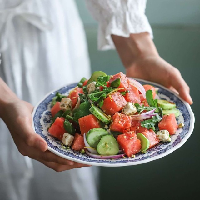 Cách làm món salad kiểu Địa Trung Hải tươi mát, tuyệt ngon giải nhiệt ngày hè - Ảnh 7.