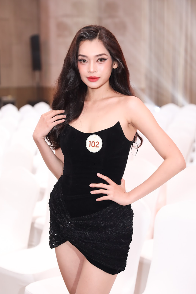 Sơ khảo Miss Grand Vietnam 2023: Hoa hậu Thuỳ Tiên xuất hiện giữa ồn ào, dàn thí sinh &quot;khủng&quot; được gọi tên vào Chung khảo toàn quốc - Ảnh 15.