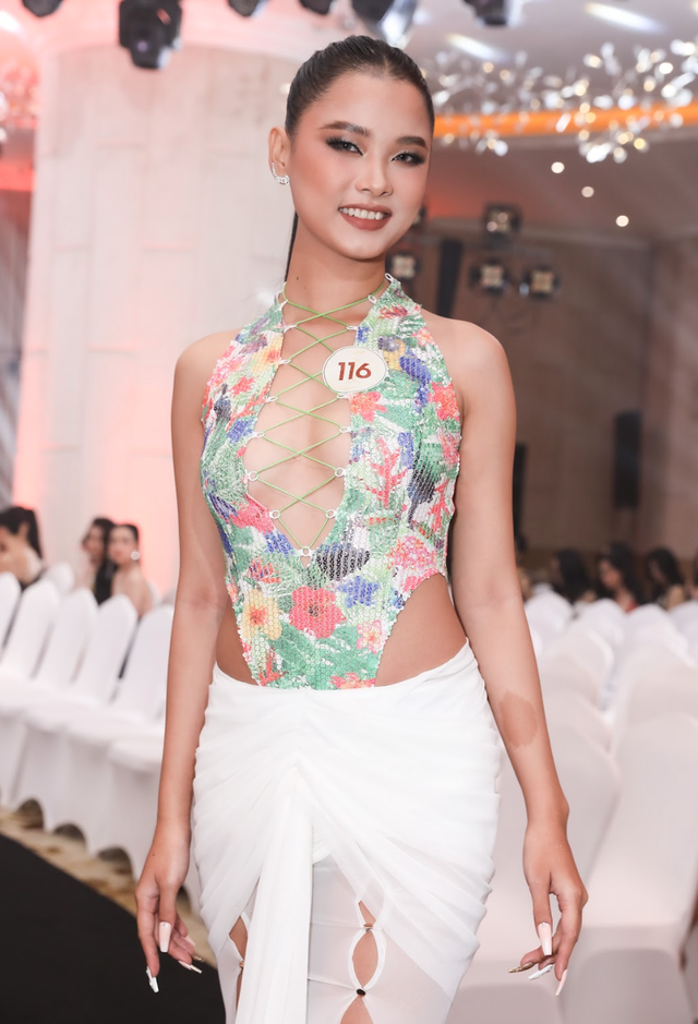 Sơ khảo Miss Grand Vietnam 2023: Hoa hậu Thuỳ Tiên xuất hiện giữa ồn ào, dàn thí sinh &quot;khủng&quot; được gọi tên vào Chung khảo toàn quốc - Ảnh 11.