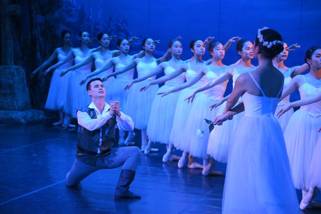 Tái trình diễn vũ kịch nổi tiếng &quot;Giselle&quot; trên sân khấu Việt Nam - Ảnh 2.