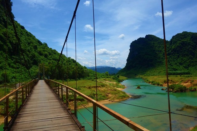 Báo quốc tế gợi ý top 10 điểm đến khám phá vẻ đẹp tiềm ẩn của Việt Nam - Ảnh 2.