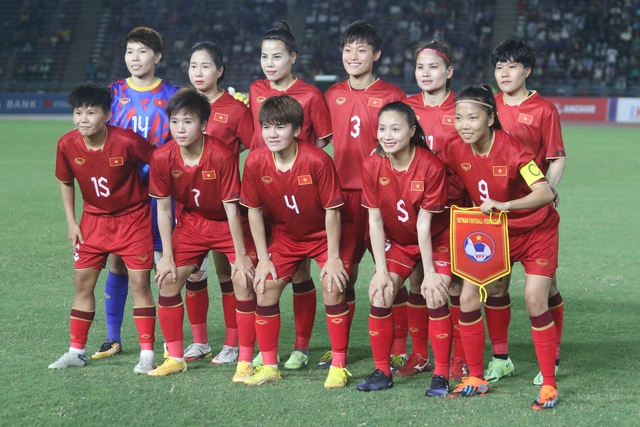 HLV Mai Đức Chung: &quot;Đội tuyển nữ Việt Nam đến World Cup không phải để đi du lịch&quot; - Ảnh 3.