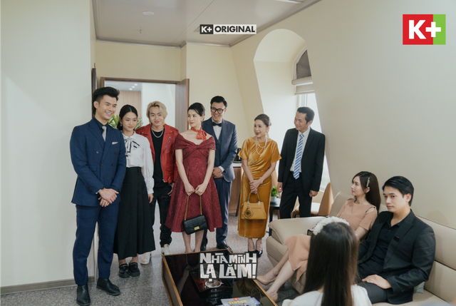 ORIGINAL Series của K+ về đề tài “gia đình giả” kịch tính ngay từ những tập đầu tiên, hứa hẹn thành bom tấn truyền hình - Ảnh 2.