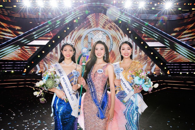 Toàn cảnh Chung kết Miss World Vietnam 2023: Loạt khoảnh khắc gây xúc động, top 3 vỡ oà khi đăng quang  - Ảnh 32.