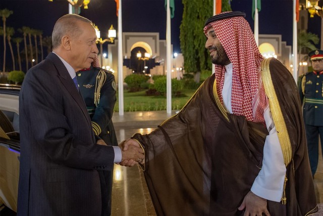Bước ngoặt mới trong quan hệ giữa Thổ Nhĩ Kỳ với Saudi Arabia và UAE - Ảnh 1.