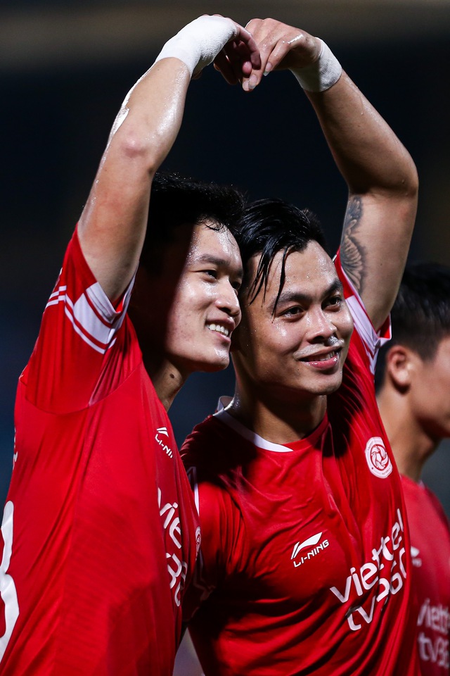 Hoàng Đức lập cú đúp trong lần đầu tiên VAR xuất hiện tại V.League - Ảnh 13.