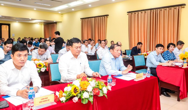 Bộ trưởng Nguyễn Văn Hùng: Ngành TDTT cần tiếp tục đoàn kết, đồng sức đồng lòng triển khai hiệu quả các nhiệm vụ còn lại trong năm 2023.  - Ảnh 3.
