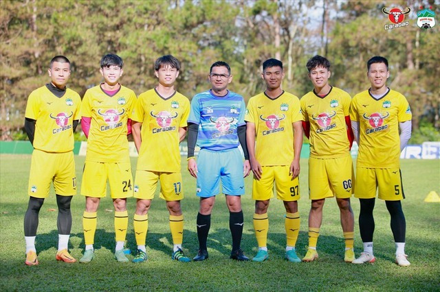 HAGL khó rớt hạng V.League; CLB CAHN sẽ mất ngôi vô địch về tay đối thủ ít ai ngờ? - Ảnh 1.