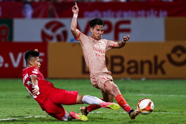 Hồ Tấn Tài rời sân vì chấn thương, CAHN đánh mất cơ hội vào top 1 - Ảnh 6.