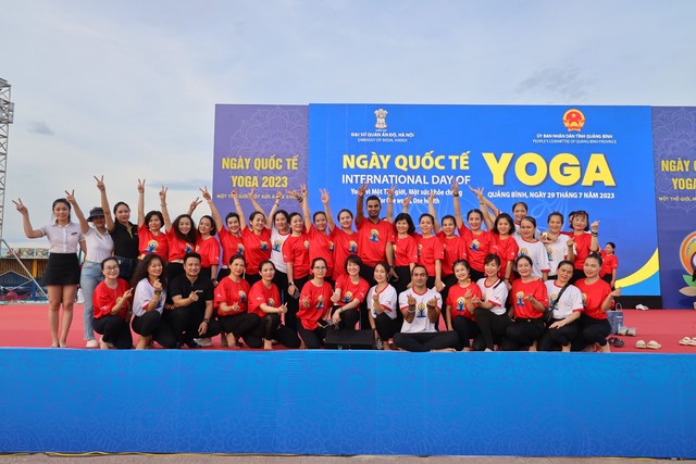 Quảng Bình: Hưởng ứng ngày Quốc tế Yoga - Ảnh 4.