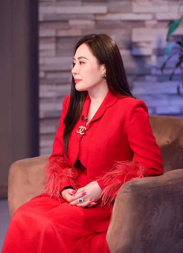 Hoa hậu Phan Kim Oanh: &quot;Tôi đã trải qua nhiều nỗi đau và cú sốc trong cuộc sống&quot; - Ảnh 1.