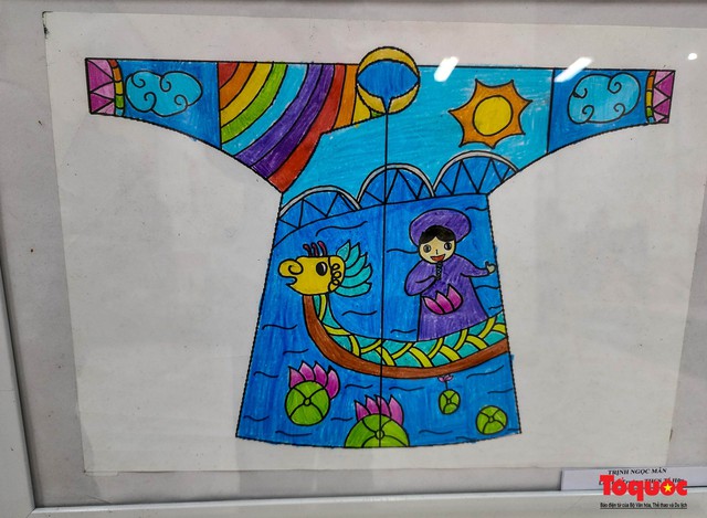 Hàng trăm học sinh thi vẽ tranh quảng bá di sản văn hóa Huế trên áo dài - Ảnh 8.