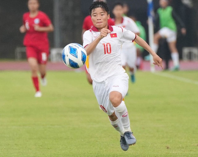 Trời đổ cơn mưa, U19 nữ Việt Nam cũng dội mưa bàn thắng trước U19 Singapore - Ảnh 5.