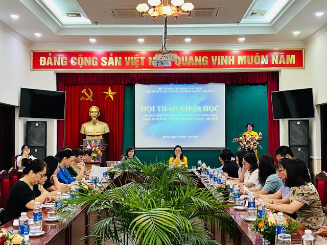 Giáo dục di sản ứng dụng công nghệ ở Khu Di tích Chủ tịch Hồ Chí Minh tại Phủ Chủ tịch - Ảnh 4.