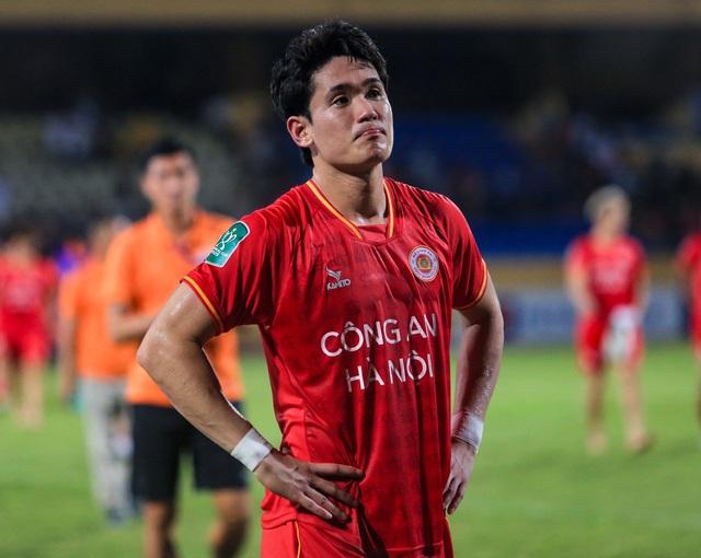 Filip Nguyễn bần thần sau trận thua, thủ môn Việt kiều hay nhưng V.League không dễ dàng - Ảnh 11. Filip Nguyễn bần thần sau trận thua, thủ môn Việt kiều hay nhưng V.League không dễ dàng - Ảnh 11.