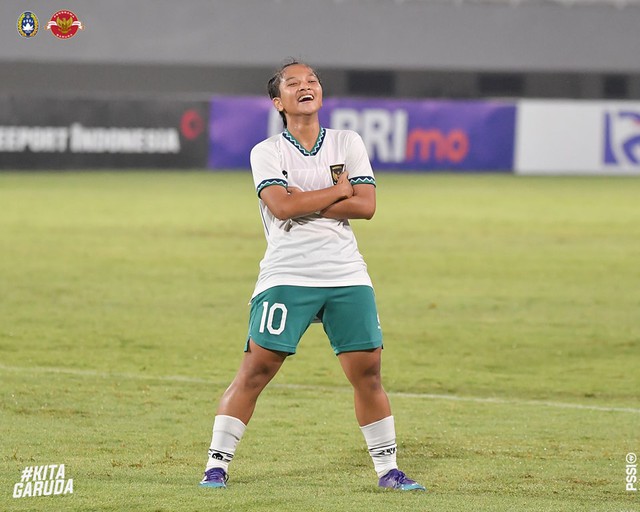 Trút cơn mưa bàn thắng vào lưới Campuchia, Indonesia sẵn sàng tranh chức vô địch cùng tuyển trẻ Việt Nam - Ảnh 1.