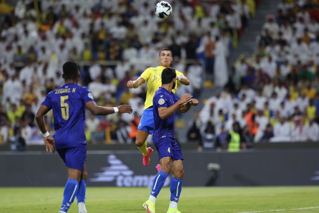Ronaldo phá siêu kỷ lục, hướng tới danh hiệu đầu tiên cùng Al Nassr - Ảnh 1.