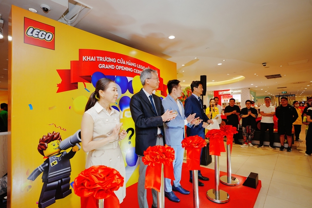 Cửa hàng chính hãng đầu tiên của LEGO tại Việt Nam đã chính thức khai trương