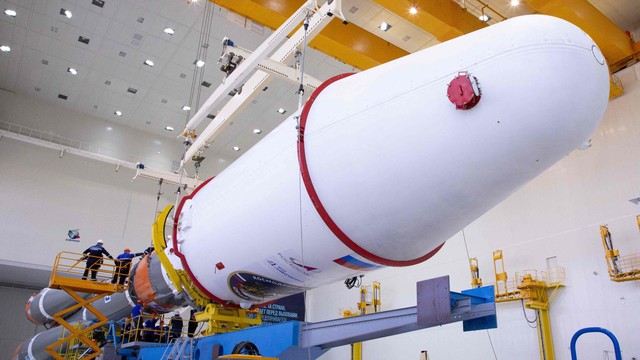Nga phóng thành công tàu vũ trụ Luna-25: Vùng tối, nước và oxy - Ảnh 1.