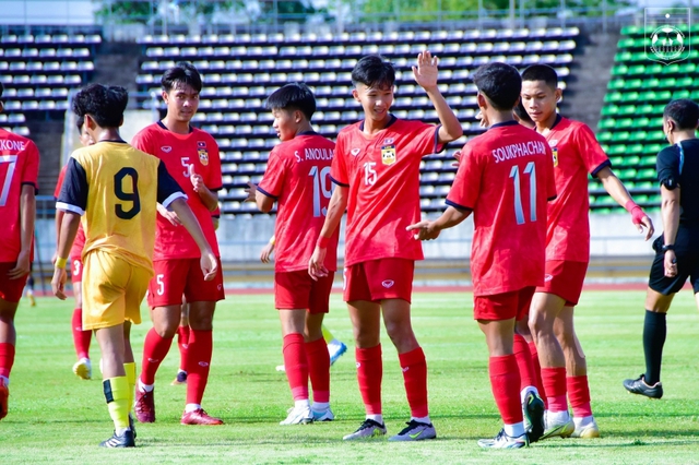 Cầu thủ gốc Việt thăng hoa, lập công cho U23 Lào trước ngày đụng độ U23 Việt Nam - Ảnh 1.