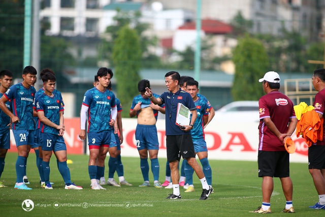 U23 Việt Nam rút gọn danh sách 26 cầu thủ lên đường tham dự U23 Đông Nam Á - Ảnh 1.