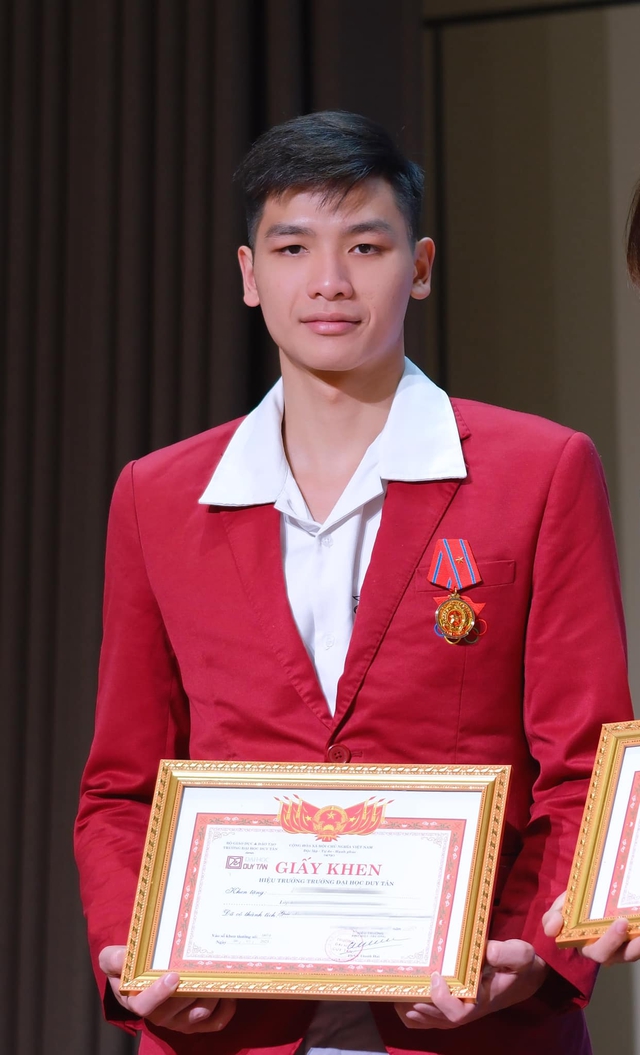 Kình ngư Nguyễn Hữu Kim Sơn bất ngờ xin từ giã đội tuyển bơi Việt Nam  - Ảnh 2.